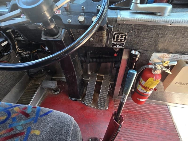 1984 MCI MCI 9 Motor Coaches - Image 13