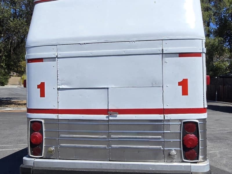 1984 MCI MCI 9 Motor Coaches - Image 15