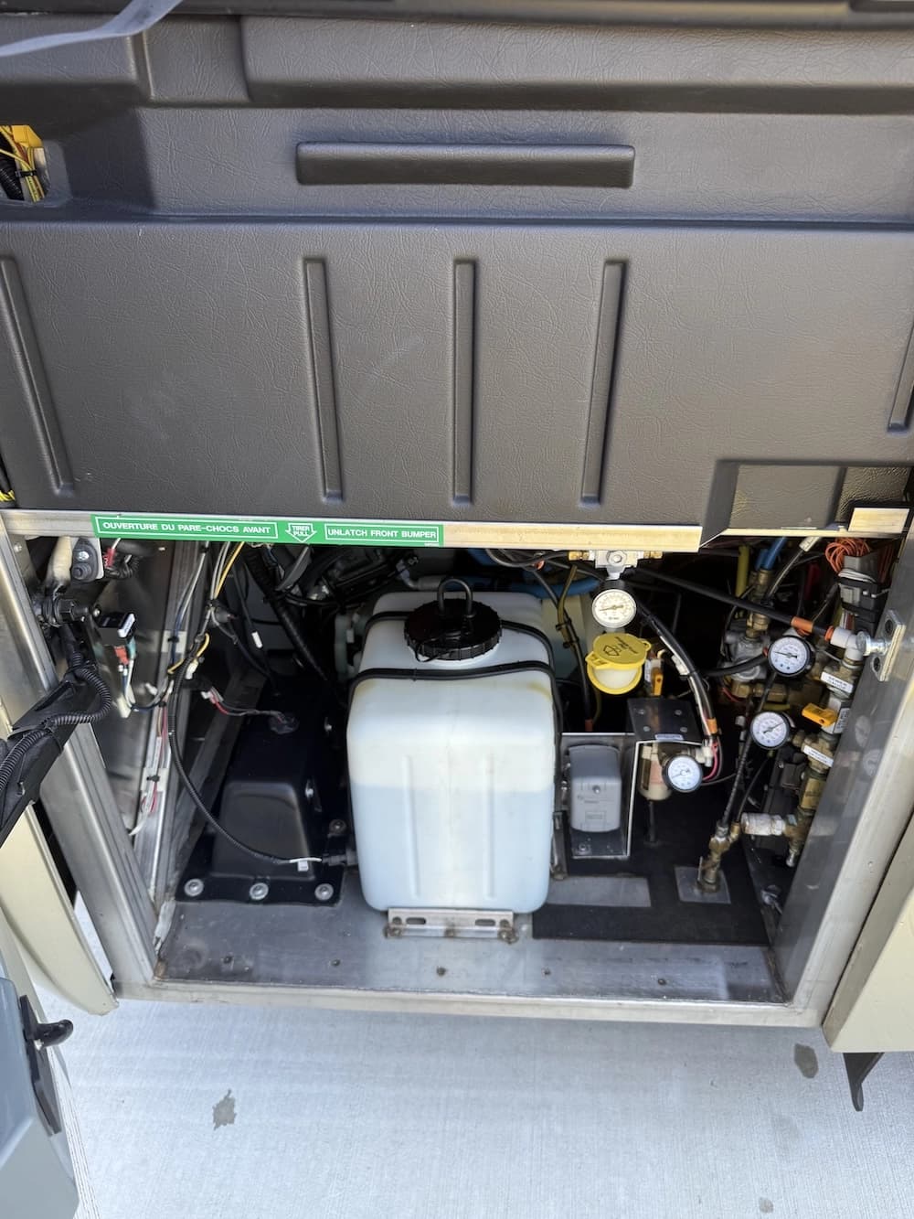 2009 Prevost Marathon H3-45 Motorhome - Image 30