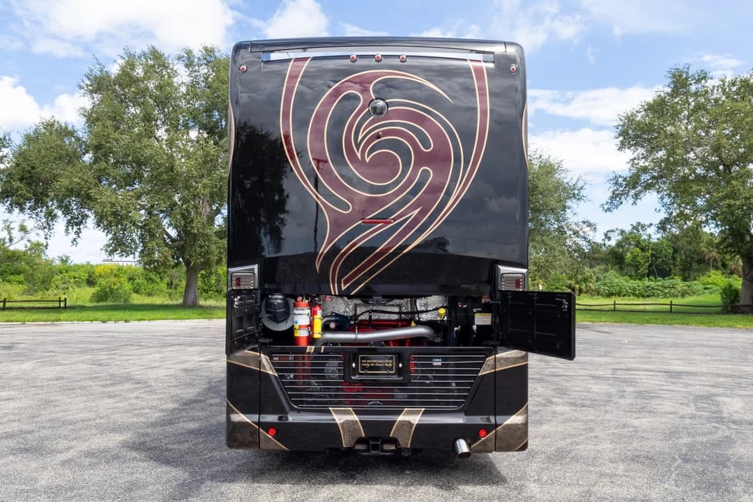 2021 Foretravel 4545 Motorhome - Image 47