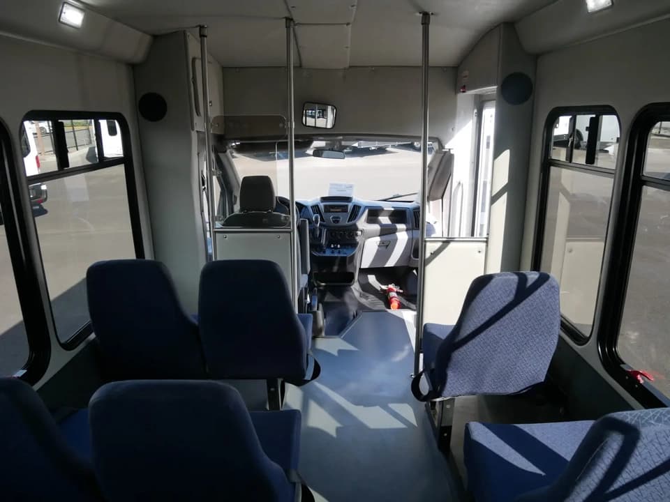 2018 Ford Transit Starcraft Starlite Shuttle Bus - Image 8