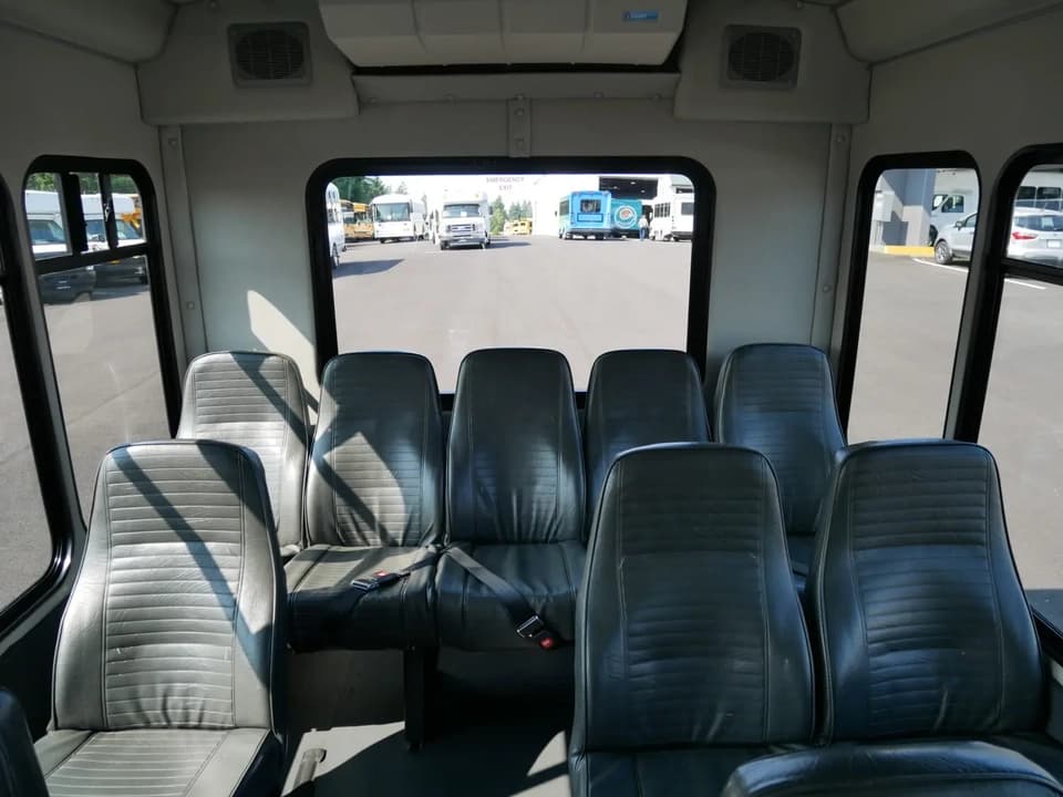 2019 Ford Transit 350 Starcraft Shuttle Bus - Image 7