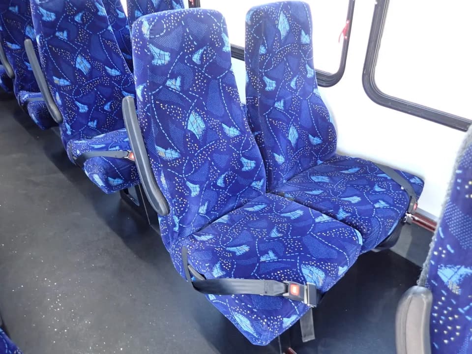 2015 Ford F650 Super Duty Starcraft XLT Shuttle Bus - Image 8