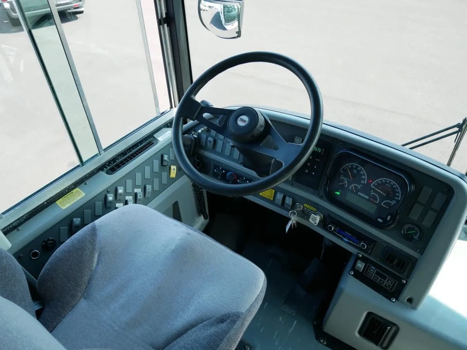 2013 Thomas Built Saf-T-Liner School Bus - Image 5