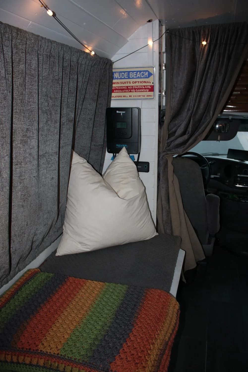 1997 Ford E450 - Image 10