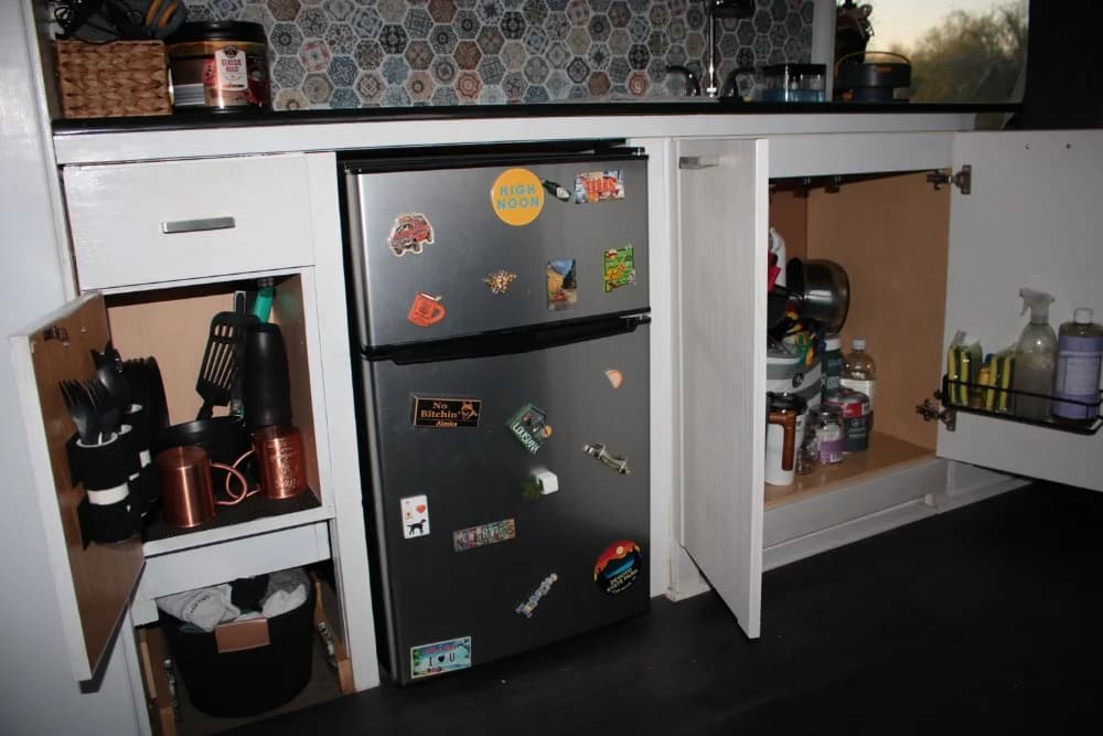 1997 Ford E450 - Image 14