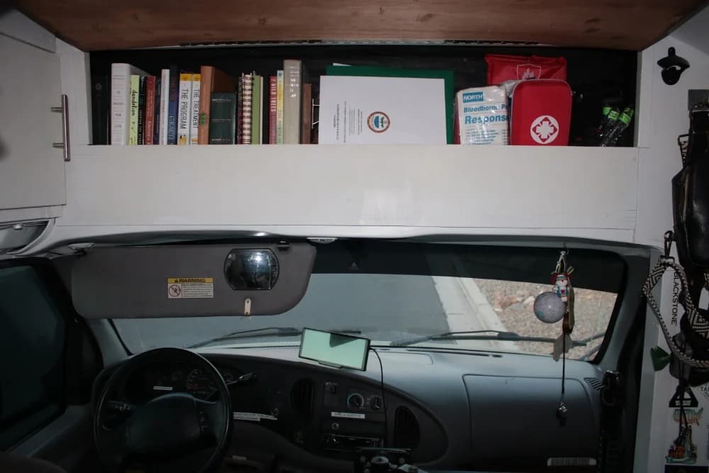 1997 Ford E450 - Image 16