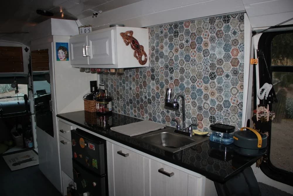 1997 Ford E450 - Image 7