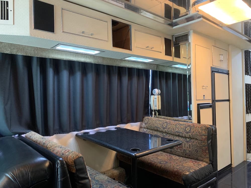 1993 Eagle Model 15 Motorhome - Image 13