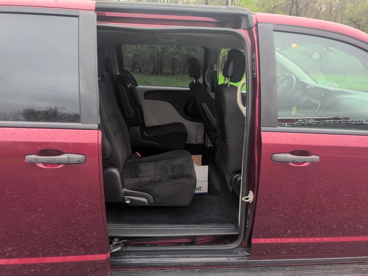 2017 DODGE ATS VAN PASSENGE - Image 9