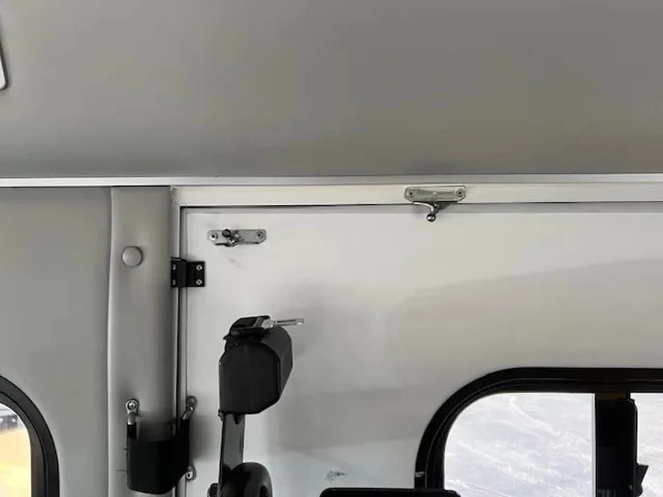 2018 Ford E350 ADA Shuttle Bus - Image 18