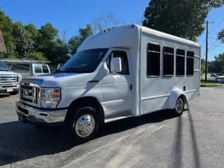 2018 Ford E350 bus