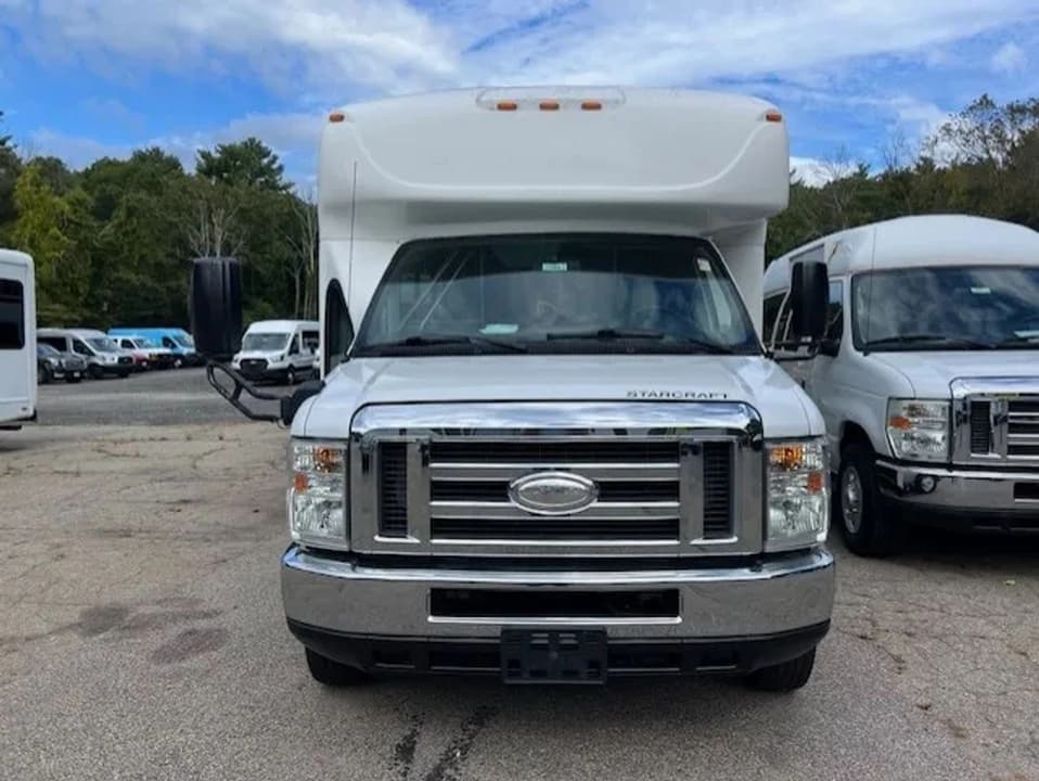 2016 Ford E450 Super Duty ADA Shuttle Bus - Image 19