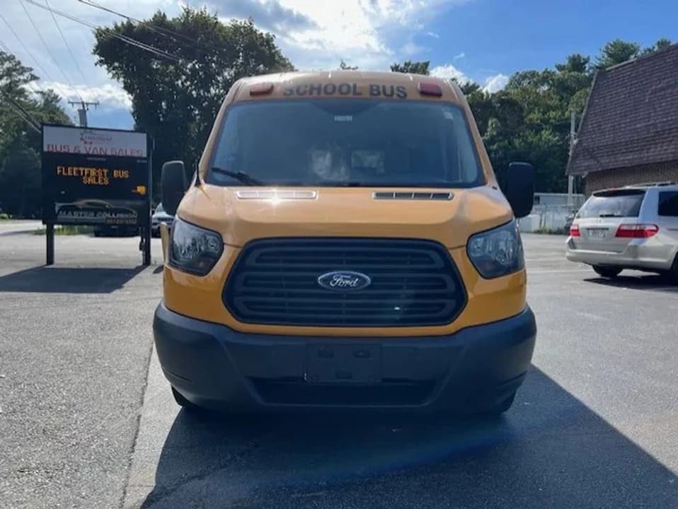 2017 Ford Transit 150 School Van - Image 6