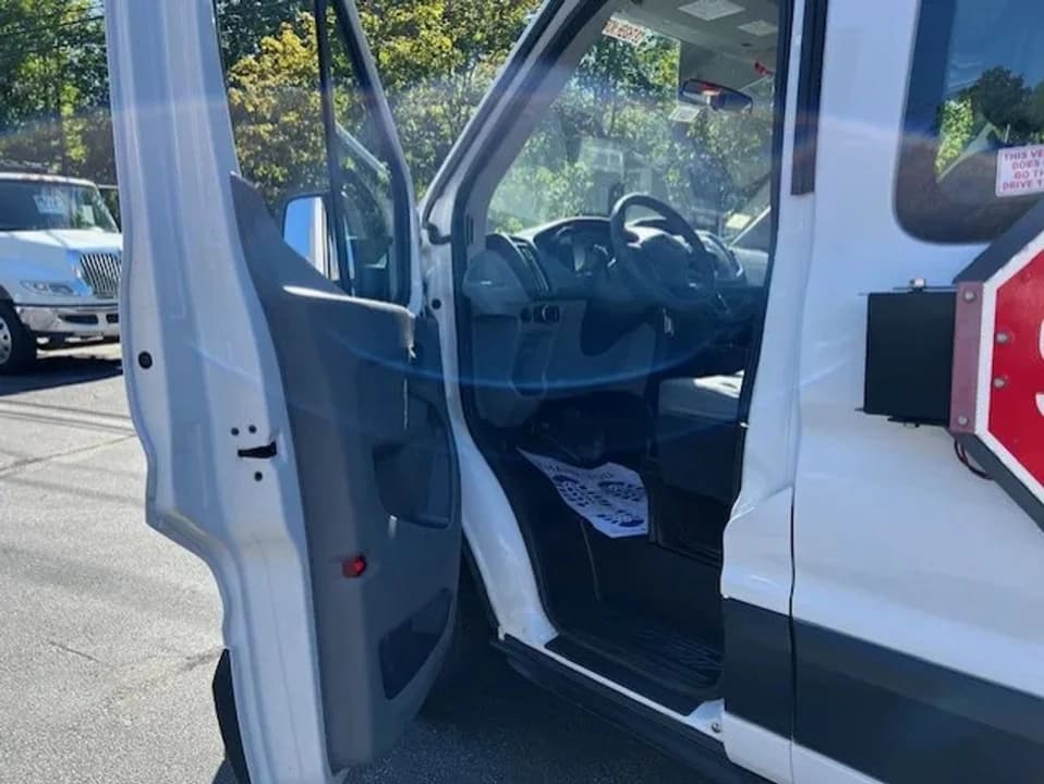 2016 Ford Transit 150 Passenger Van - Image 9