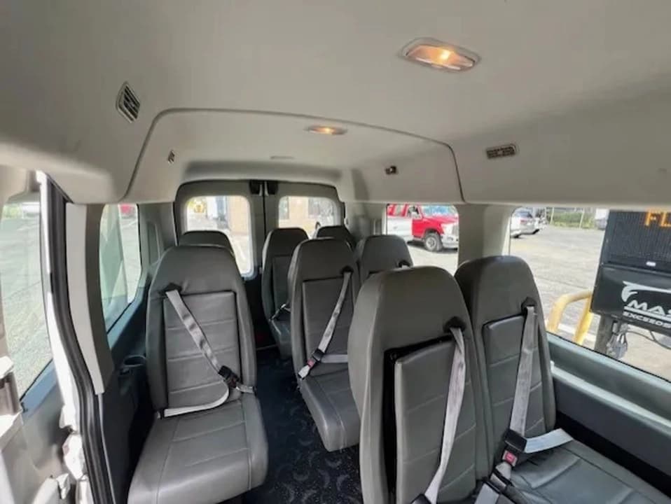 2016 Ford Transit 150 Passenger Van - Image 6