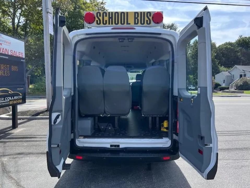 2016 Ford Transit 150 Passenger Van - Image 3