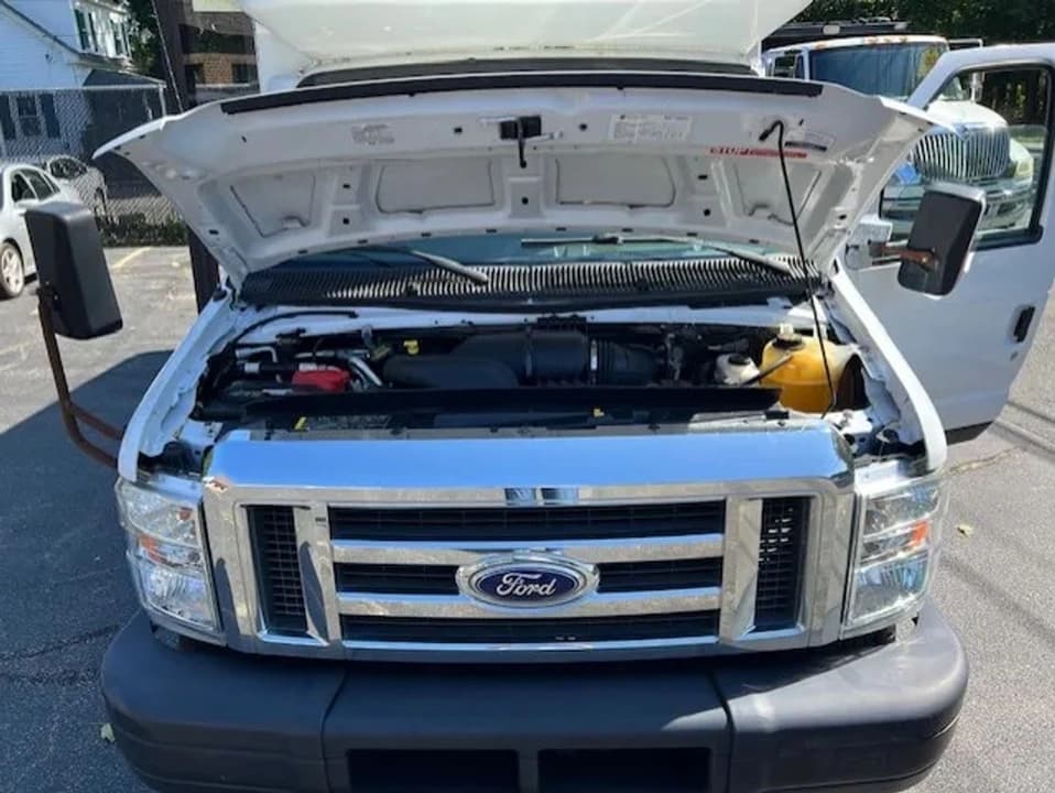 2015 FORD SHUTTLE BUS WHEELCHA GREAT FOR CONVERSION! bus