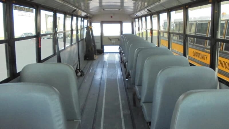 2010 Freightliner Thomas School Bus - Image 4
