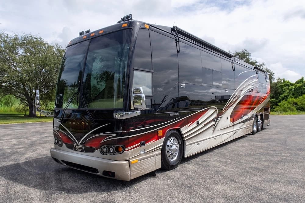 2005 Prevost Liberty Elegant Lady H3-45 Motorhome - Image 11