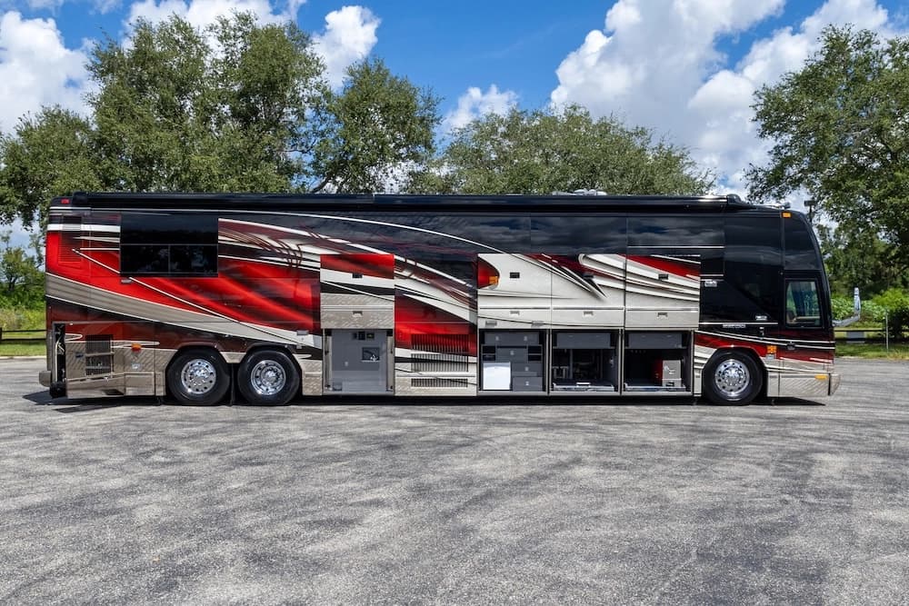 2005 Prevost Liberty Elegant Lady H3-45 Motorhome - Image 30