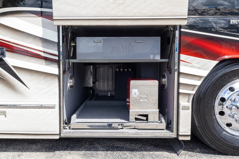 2005 Prevost Liberty Elegant Lady H3-45 Motorhome - Image 36