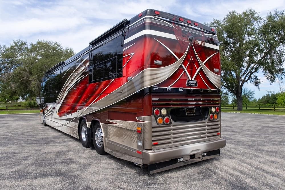 2005 Prevost Liberty Elegant Lady H3-45 Motorhome - Image 7