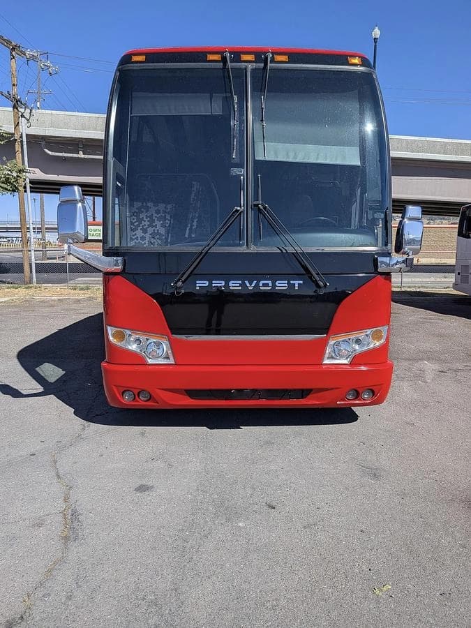 2019 Prevost H3-45 Coach Bus - Image 15