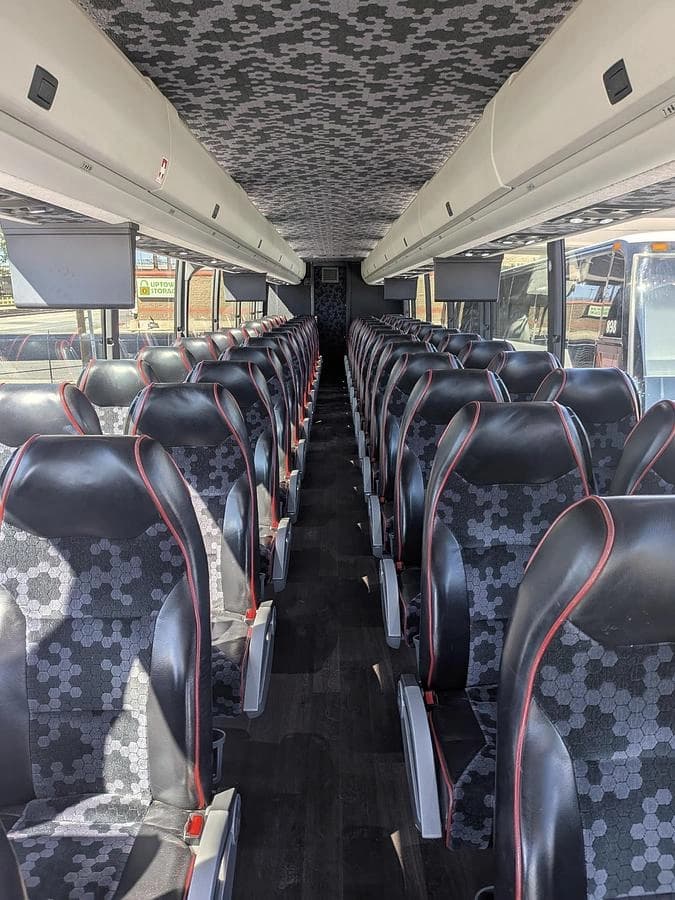 2019 Prevost H3-45 Coach Bus - Image 10
