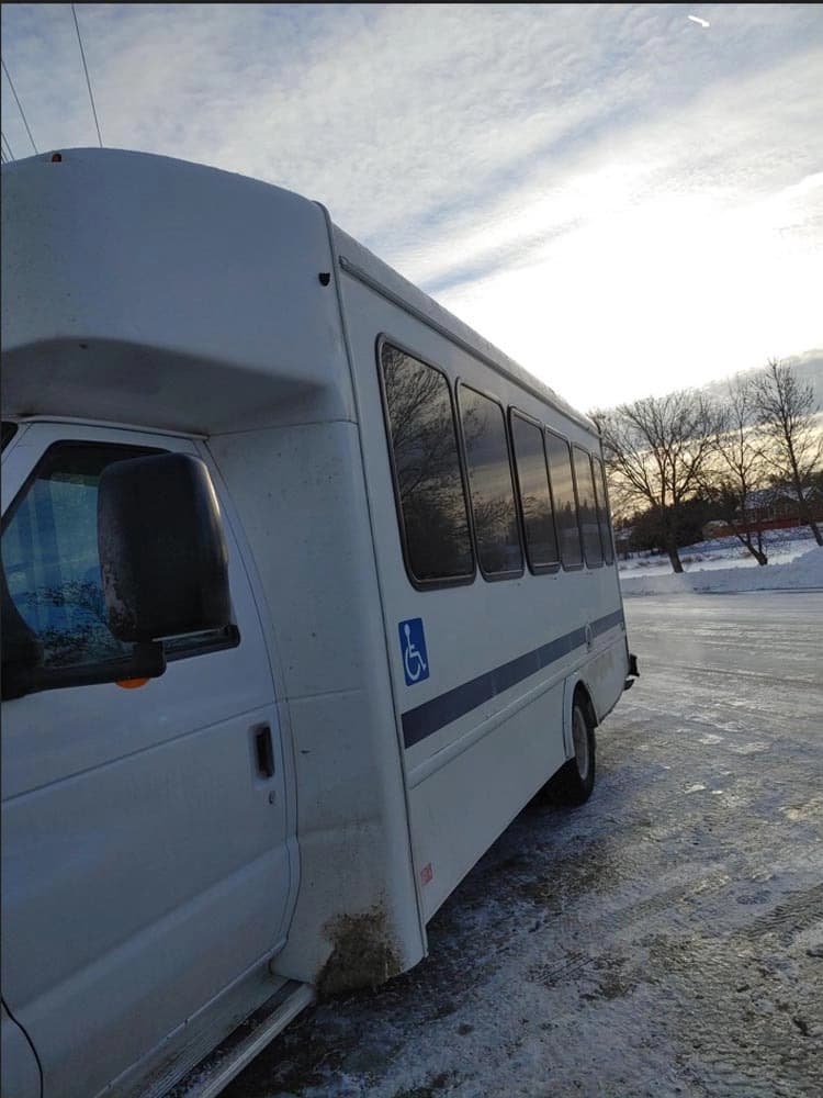 2017 Turtle Top Terra Transit Cutaway Shuttle Bus - Image 4