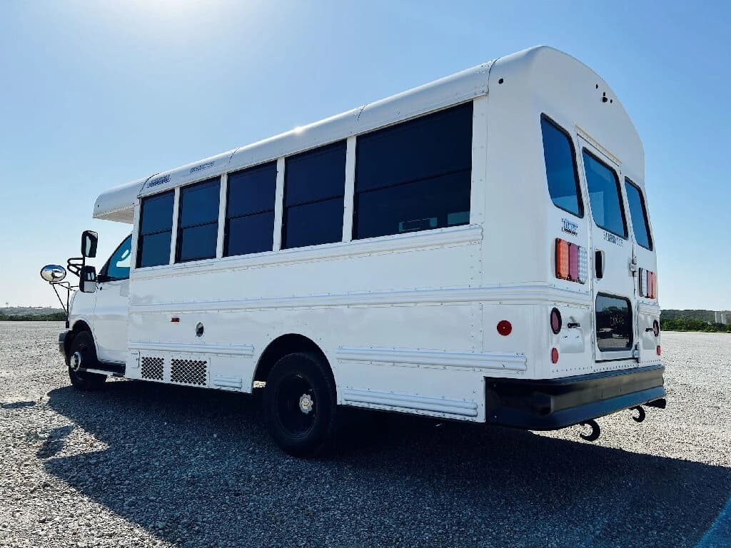2024 Thomas Minotour MFSAB Bus - Image 2