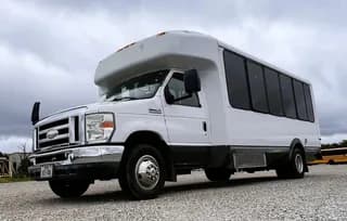 2014 Ford E450 bus