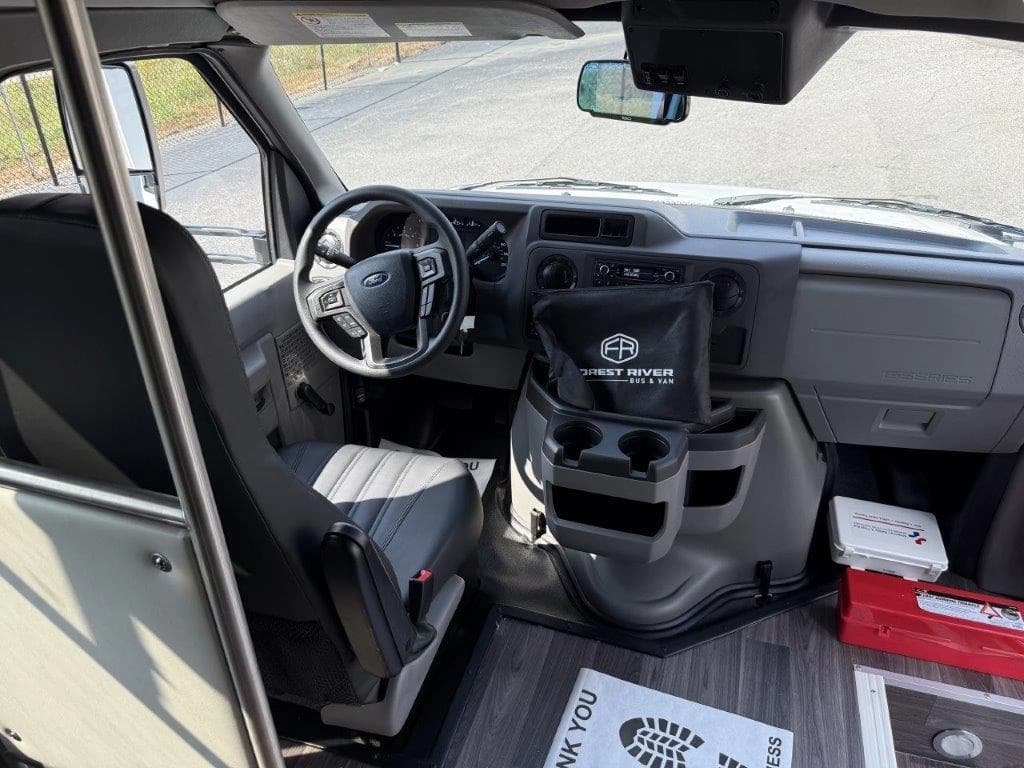 2026 Starcraft Allstar MVP Shuttle Bus - Image 6