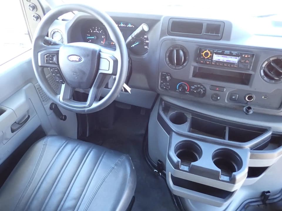 2023 Ford E450 Starcraft Allstar Shuttle Bus - Image 9