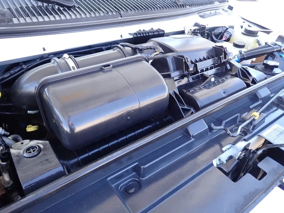 2023 Ford E450 Starcraft Allstar Shuttle Bus - Image 10