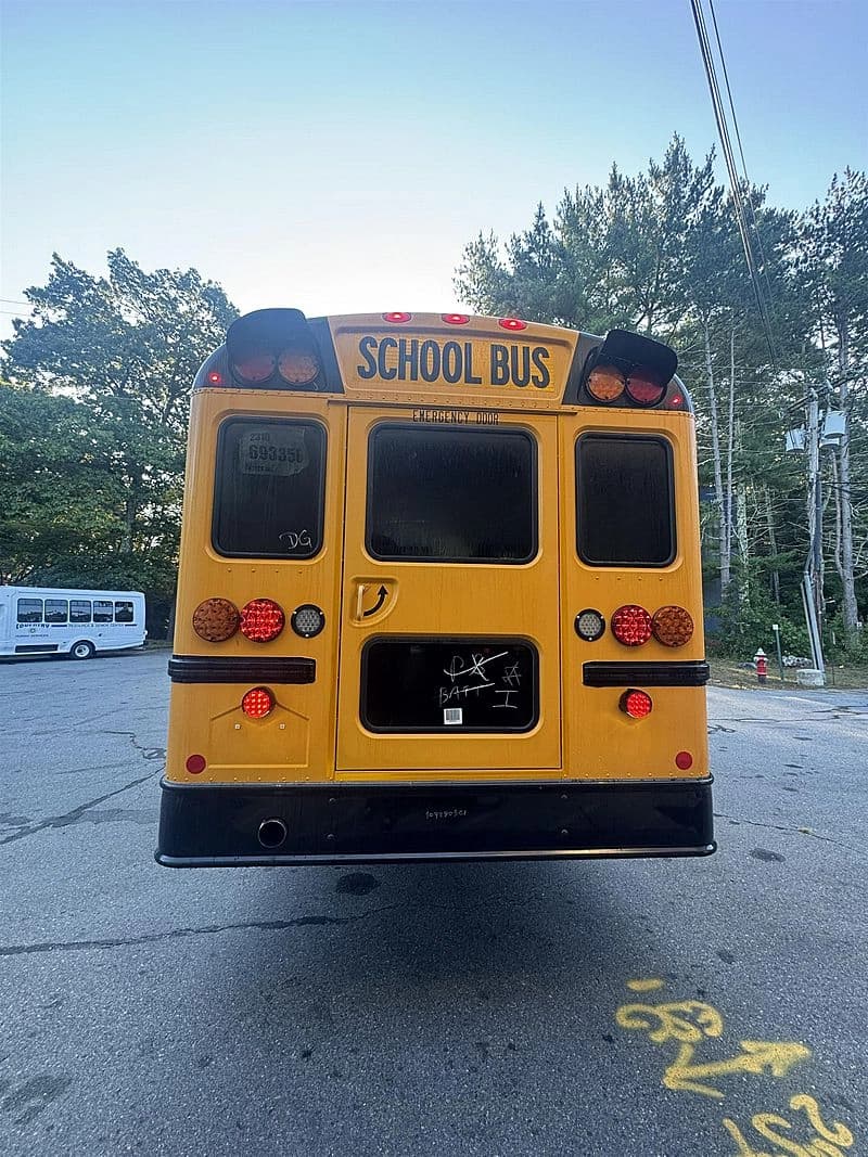 2026 Cummins 6.7 liter Cutaway - Image 4