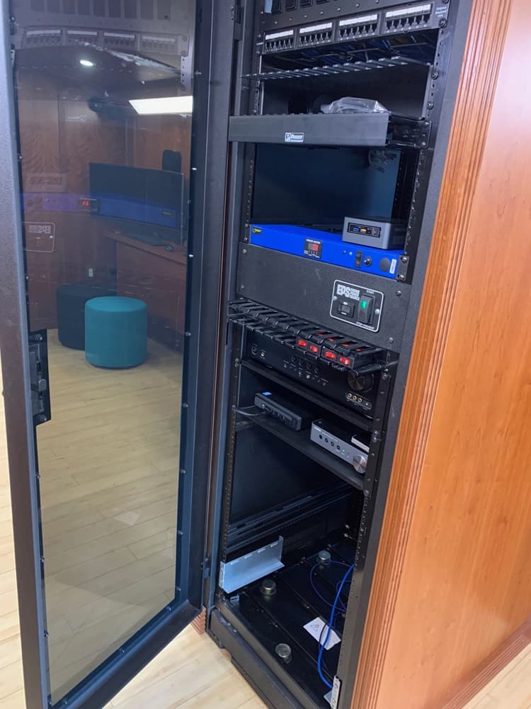 1995 MCI MS 951 Motor Coach - Image 13