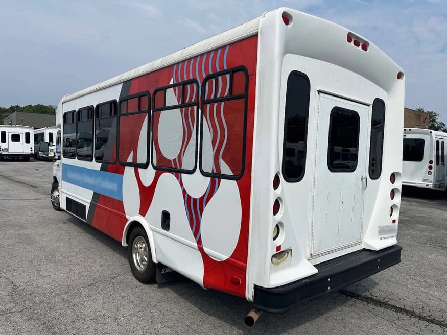 2012 Ford E450 Starcraft Allstar Shuttle Bus - Image 2