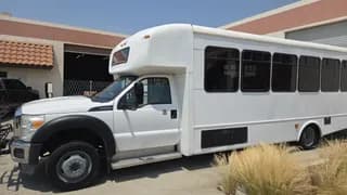 2016 Ford F-550 bus