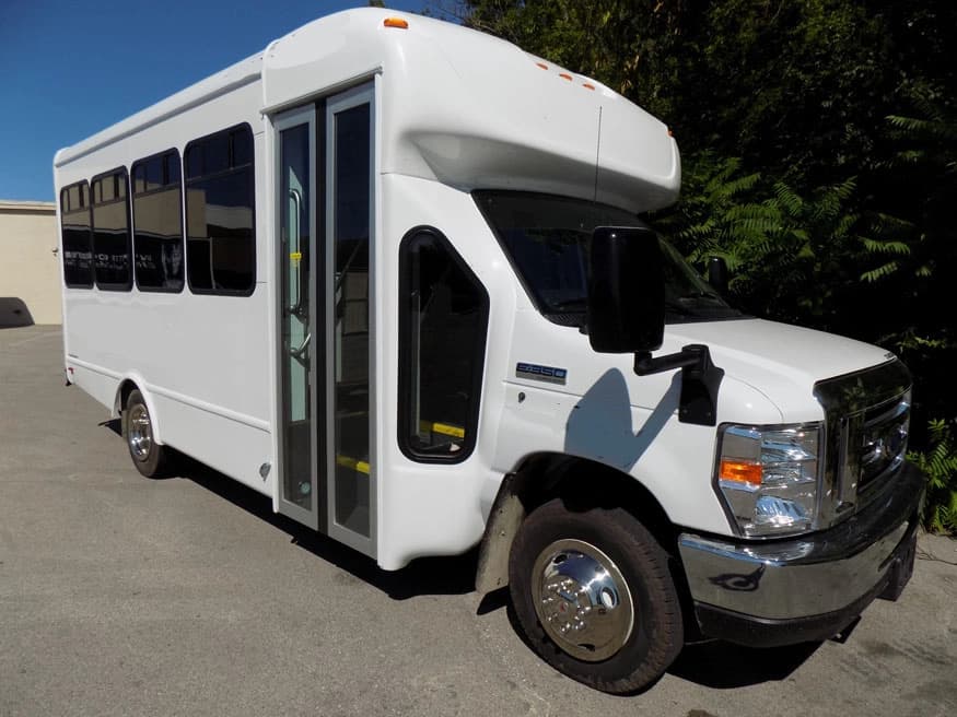 2025 Ford E350 Starcraft Allstar Shuttle Bus - Image 1