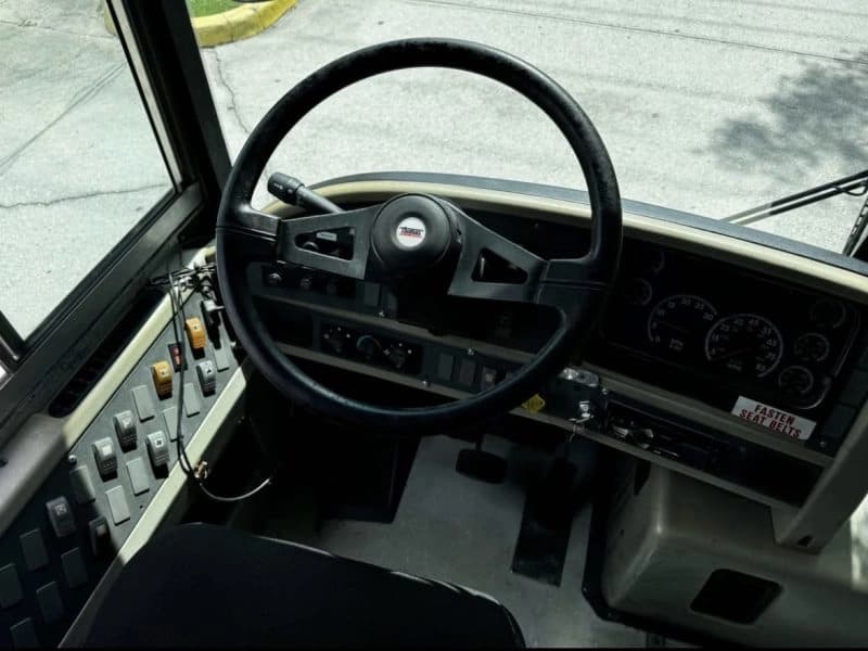 2003 Thomas SAF T-Liner School Bus - Image 6