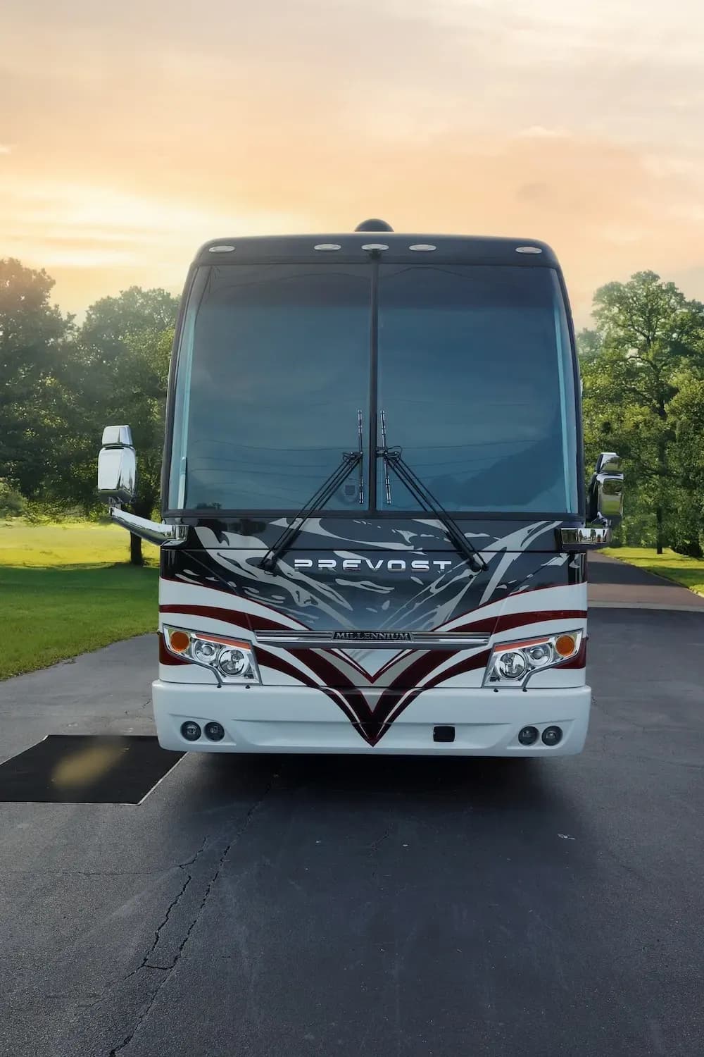 2023 Prevost Millennium H3-45 Motorhome - Image 2