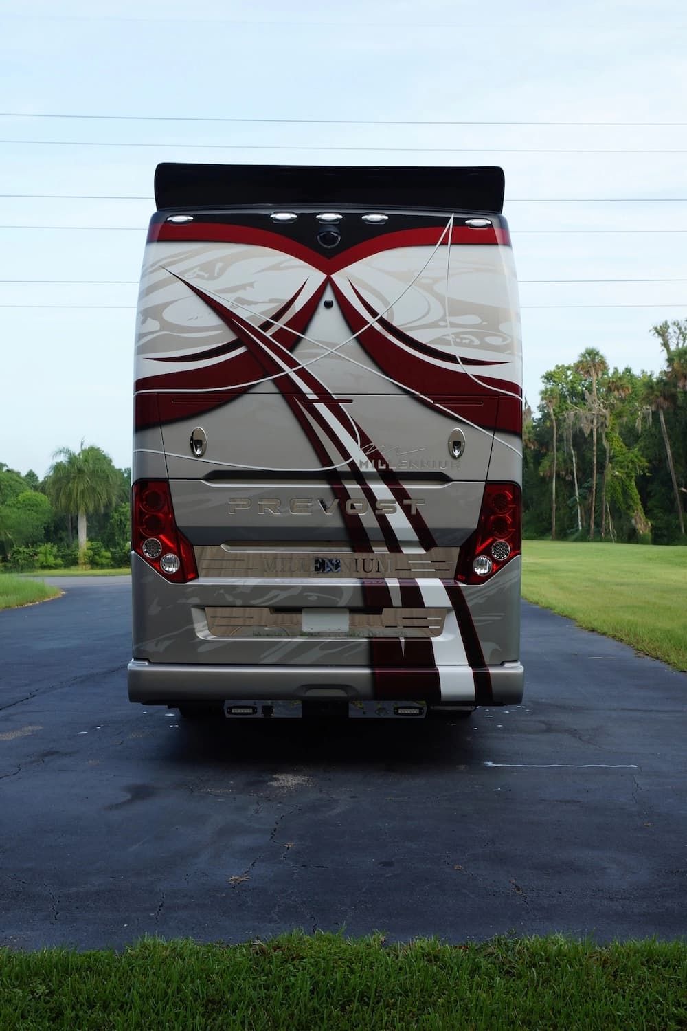 2023 Prevost Millennium H3-45 Motorhome - Image 3