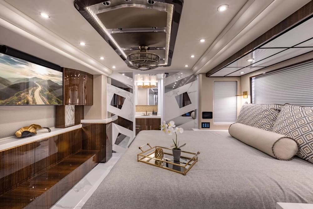2023 Prevost Millennium H3-45 Motorhome - Image 9