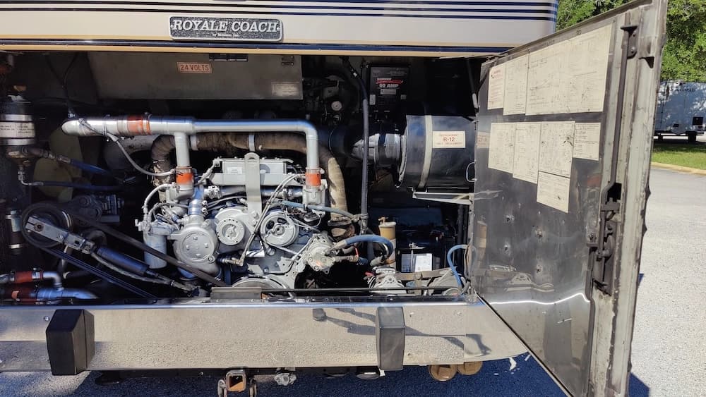 1991 Prevost Royale XL 40 Motorcoach - Image 15