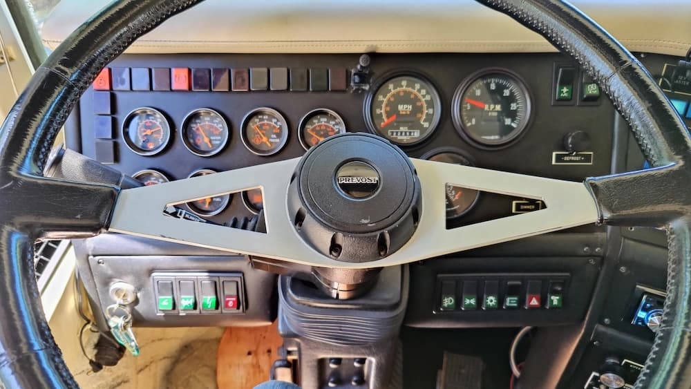 1991 Prevost Royale XL 40 Motorcoach - Image 22