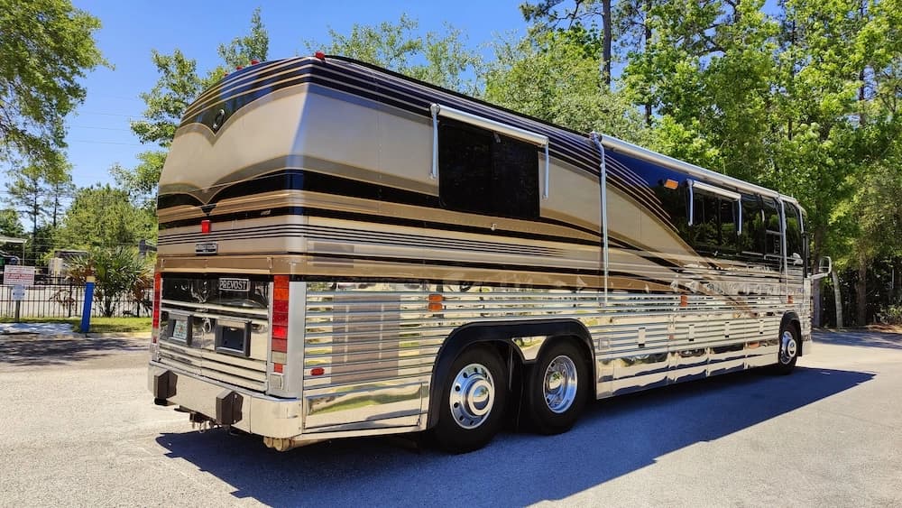 1991 Prevost Royale XL 40 Motorcoach - Image 5