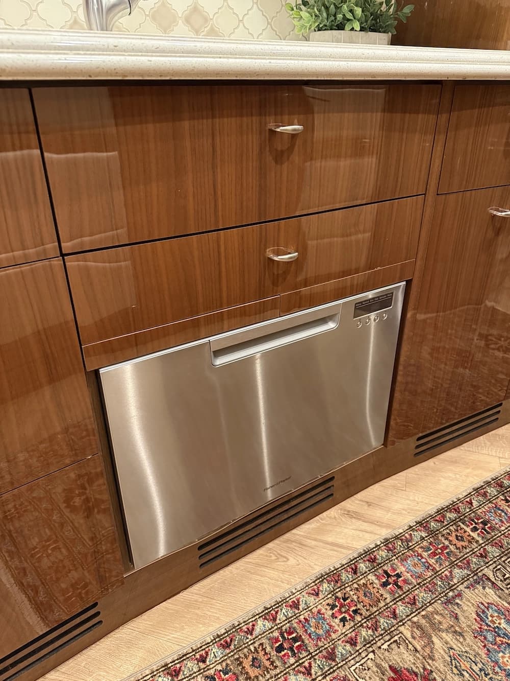 2013 Prevost Liberty Elegant Lady H3-45 Motorhome - Image 6