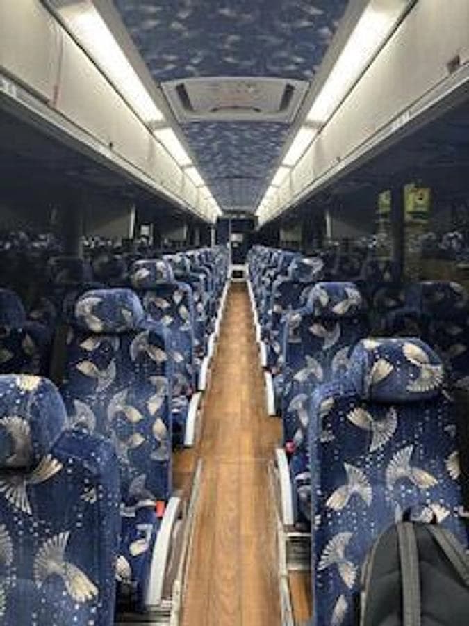 2015 Mci J4500 ADA Coach Bus - Image 2