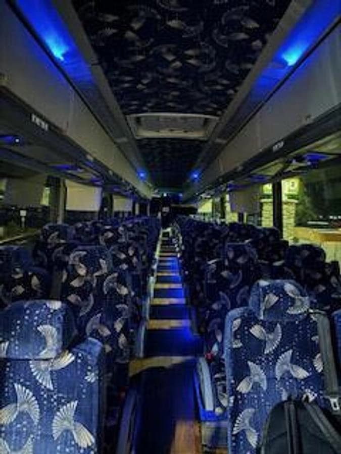2015 Mci J4500 ADA Coach Bus - Image 3
